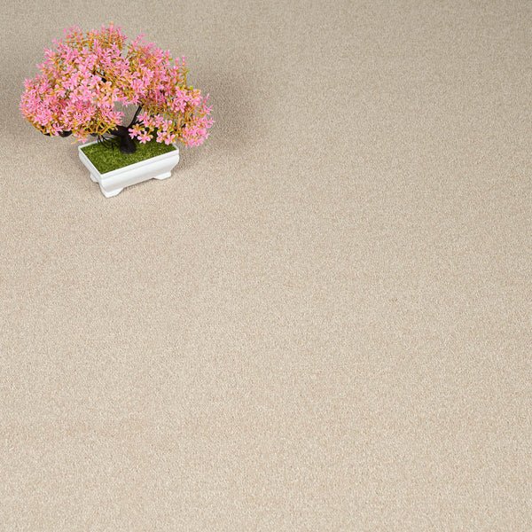 Hampstead Deluxe 50oz Carpet by Cormar